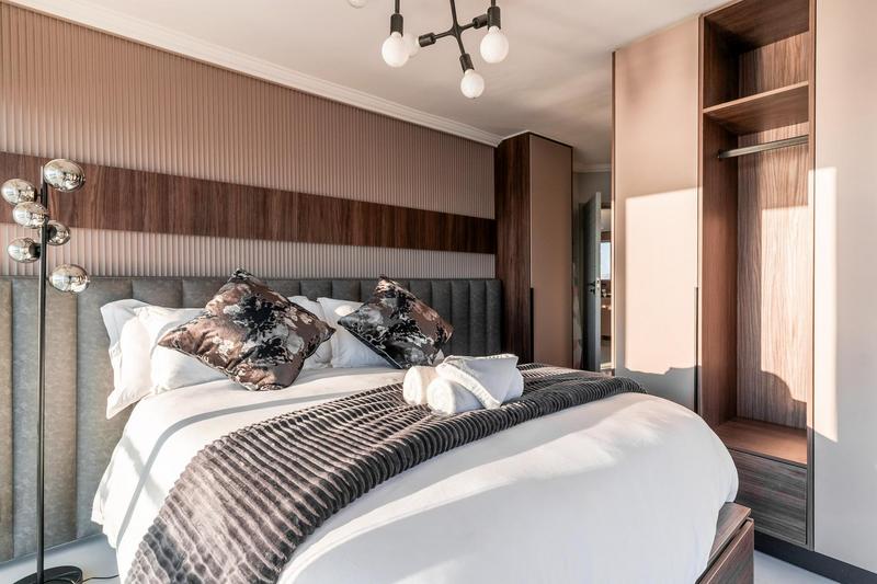 4 Bedroom Property for Sale in Bloubergstrand Western Cape